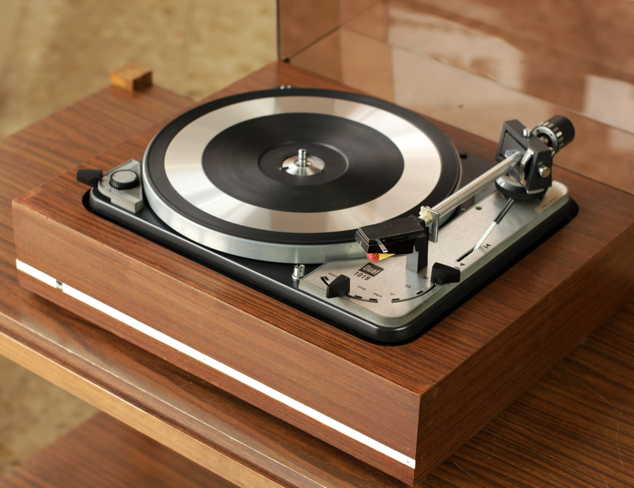 Dual 1019 Turntable